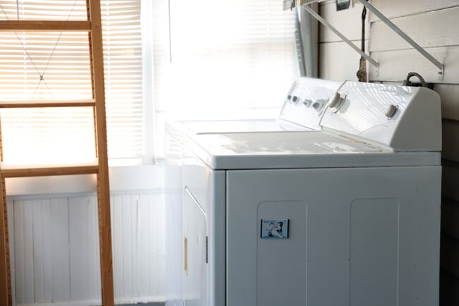 Photo - 405 W Drew St