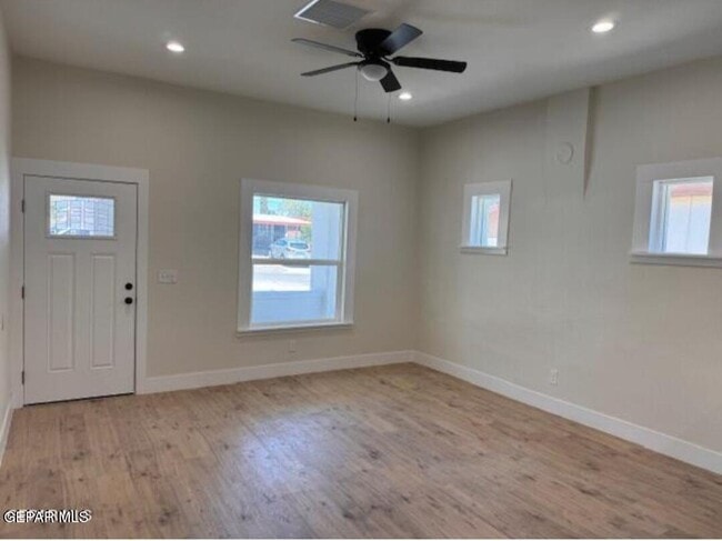Photo - 2414 San Diego Ave