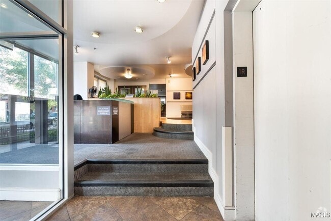 Building Photo - 210 N 17th St Unit 208 Rental