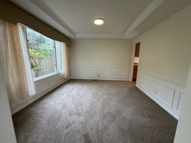 Photo - 4Bd/2.5Ba Bellevue Home