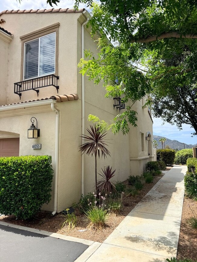 Photo - 3 Bedroom Town home for rent in South Temecula