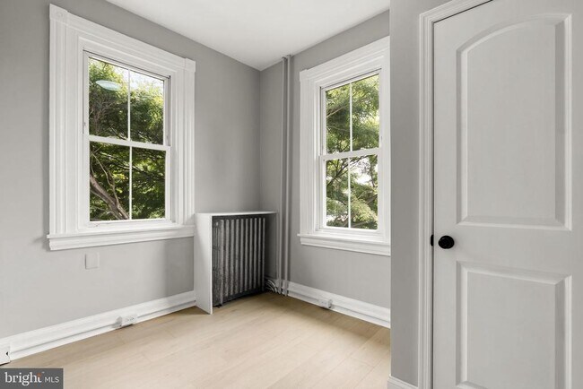 Photo - 216 Collingdale Ave Unidad 3