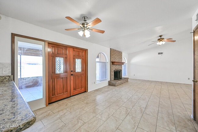 Photo - 2412 W Temple St