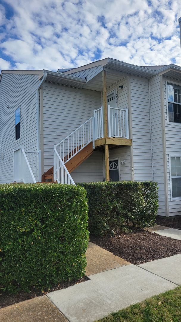 Newpointe Condo - Newpointe Condo