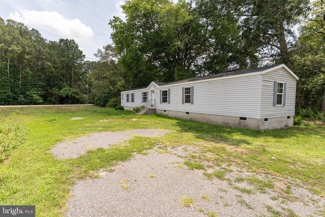 2350 Old Snow Hill Rd