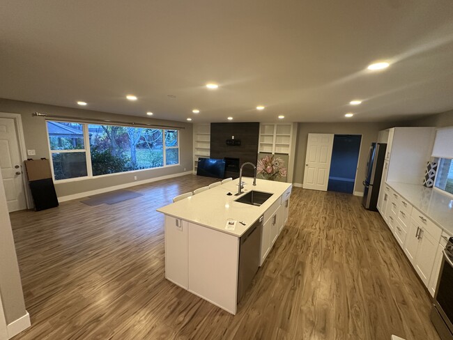 Photo - BEREA POPERTY ( PRIVATE)