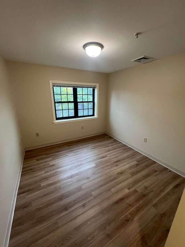 Photo - 10 Florence St Unit 107