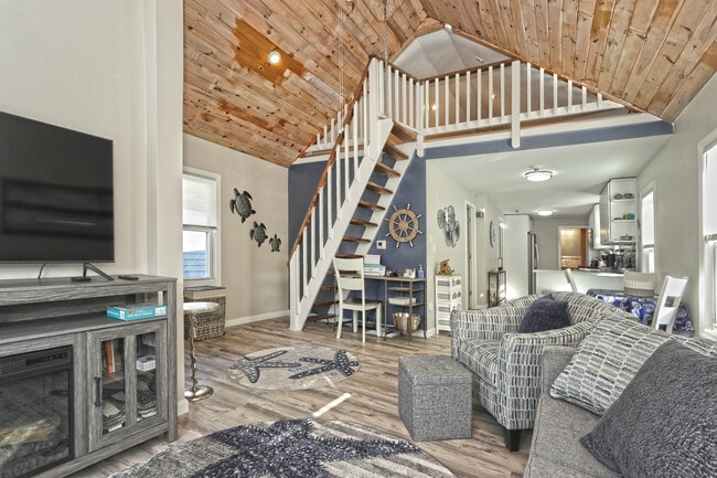 Photo - 103 Naugatuck Ave