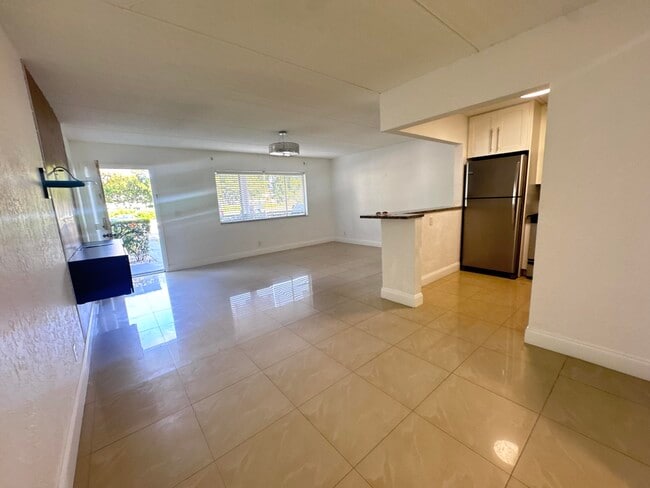 Photo - 2100 Springdale Blvd Unit 112y