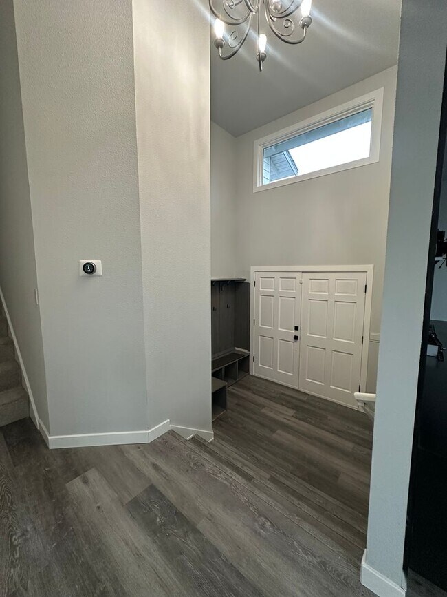 Photo - Beautiful 4 Bedroom 3 Bathroom Home in Everett!