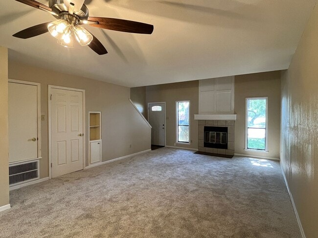 Photo - Townhome in the Heart of the Southside!