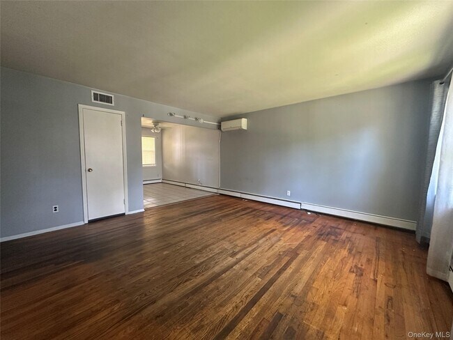 Photo - 90 Coles St