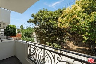 Photo - 744 N Alfred St