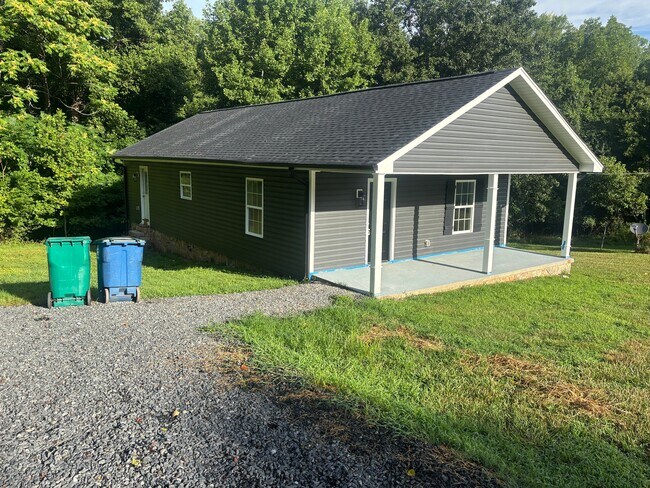 Photo - 1364 Bald Hill Loop