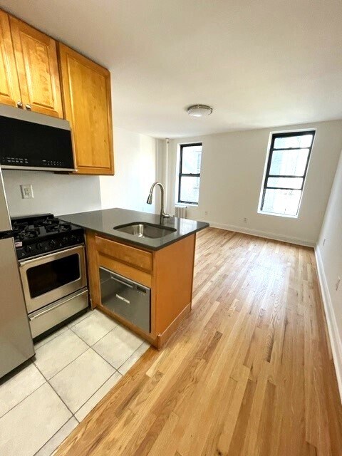 170-172 Spring Street