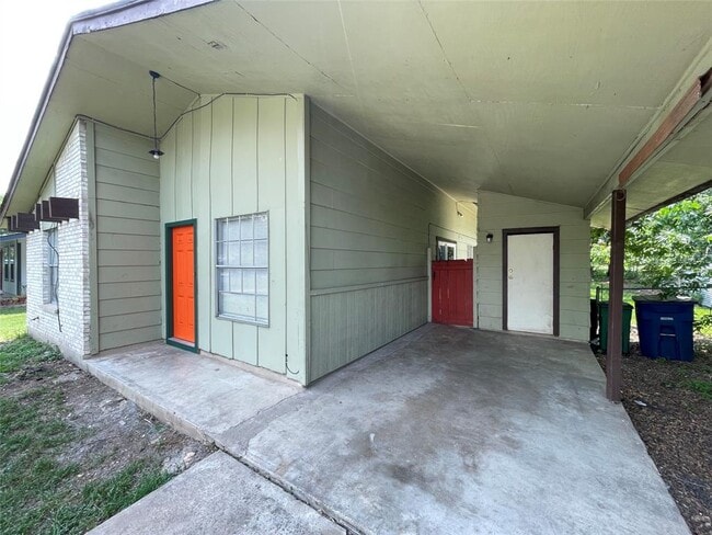 Photo - 5900 Glen Meadow Dr Casa
