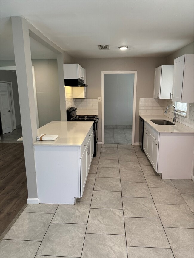 Photo - 9902 Valley Sun Dr