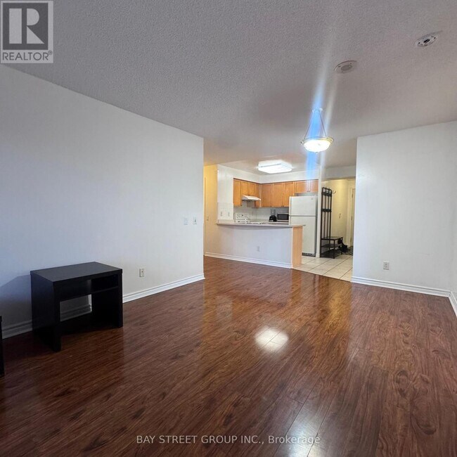 Photo - 25 Kingsbridge Garden Cir Unit 2021