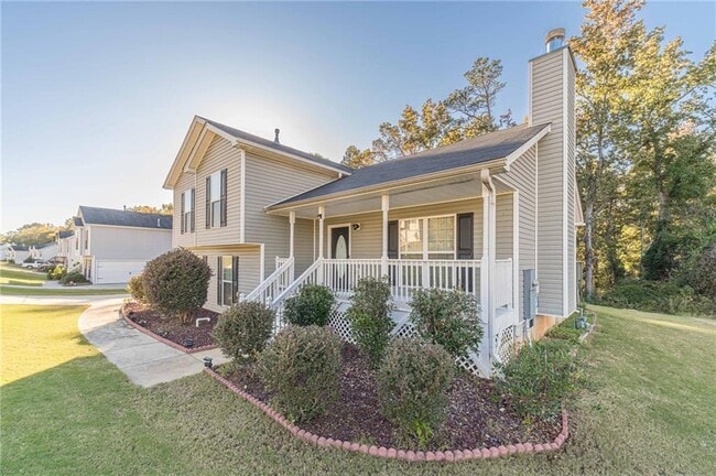 Photo - 583 Embassy Walk