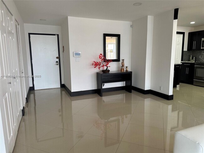 Photo - 2017 S Ocean Dr Unit 807