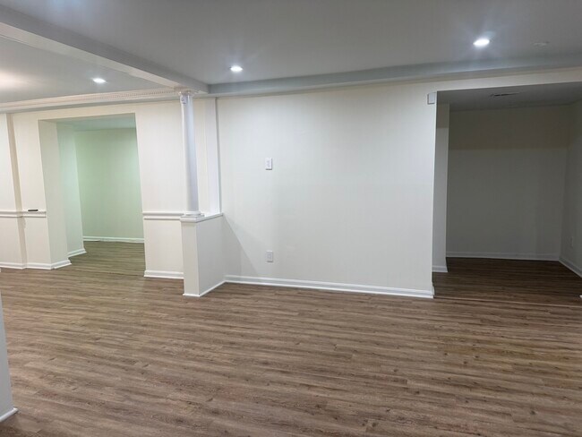 Photo - 1202 E Capitol St NE Unit 1