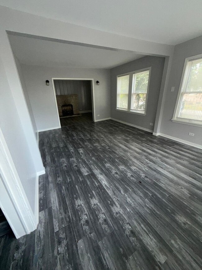 Photo - 3012 Live Oak St