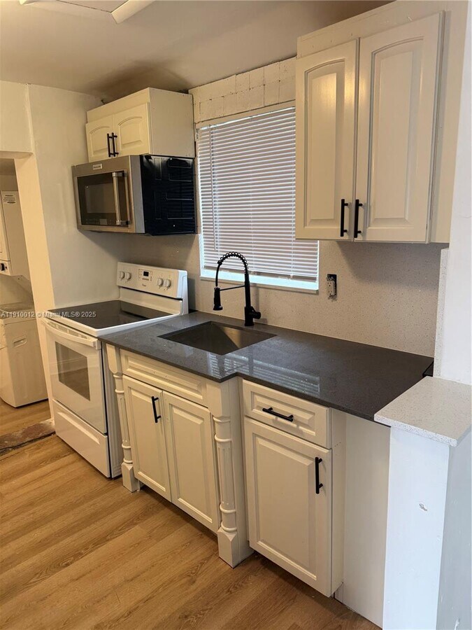 Photo - 748 NW 77th Terrace