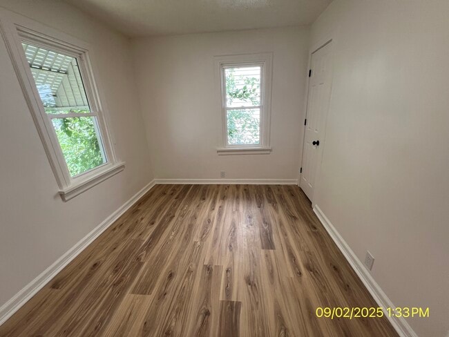 Photo - 2015 S Hackley St