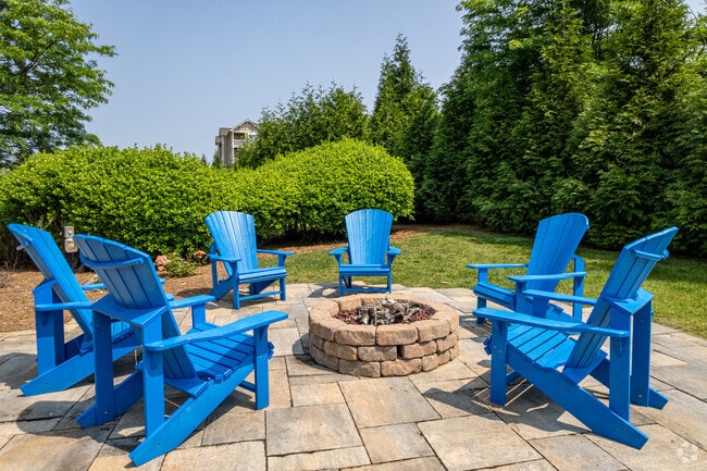 Brasero - The Grove at Deane Hill