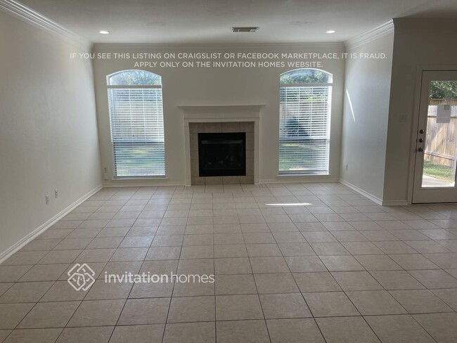 Photo - 15231 Henderson Point Dr