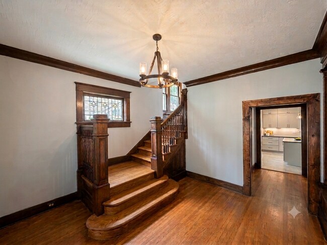 Building Photo - 1258 Agnes Pl