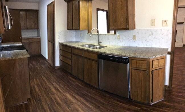 Photo - 11 Marvin Garden