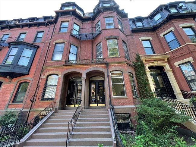 Photo - 130 Marlborough St Unit 1
