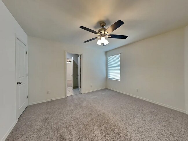 Photo - 19142 W Elm St