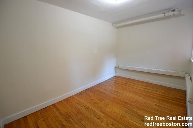 Photo - 1589 Beacon St Unit B