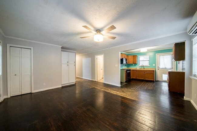 Photo - 3 Bedroom 2 bath Harris County