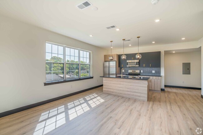 Photo - 142 Church St Unit Large 1 Bed