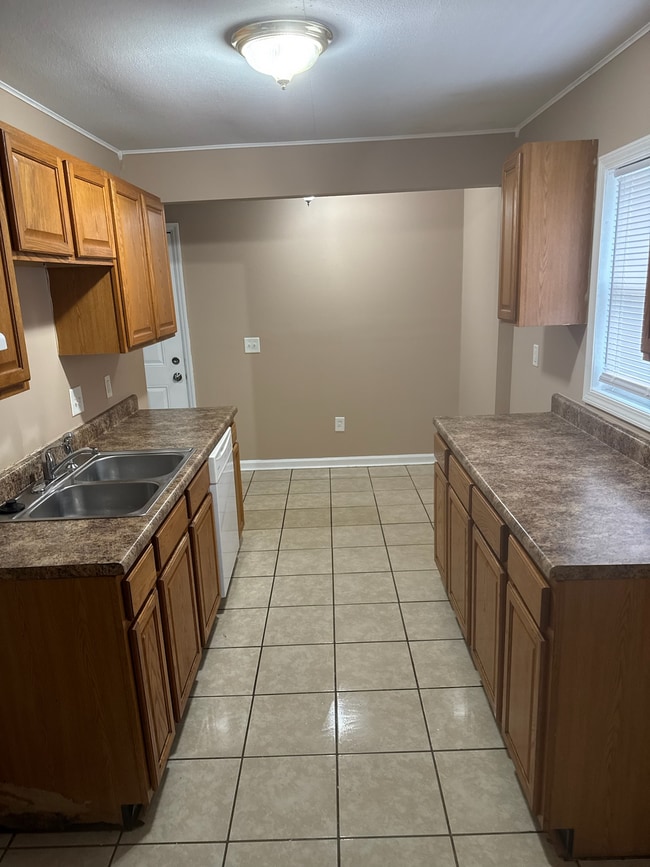 Photo - 1905 Sheffield St