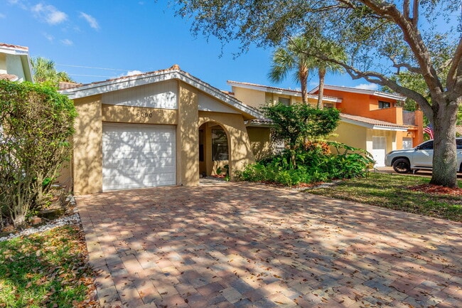 Photo - 6090 Aloma Ln