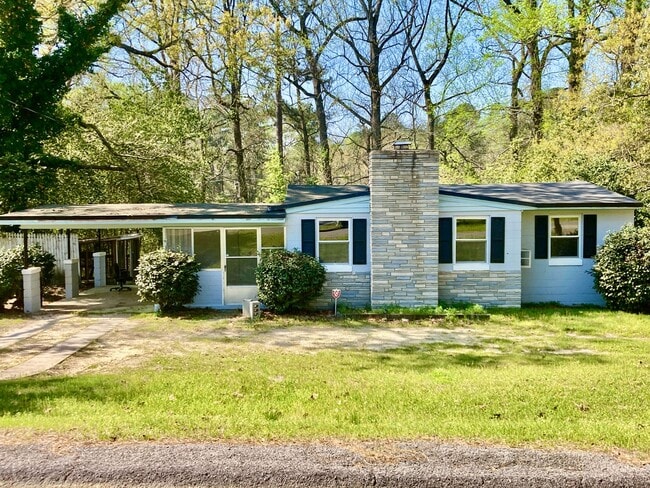 3226 Holt Rd