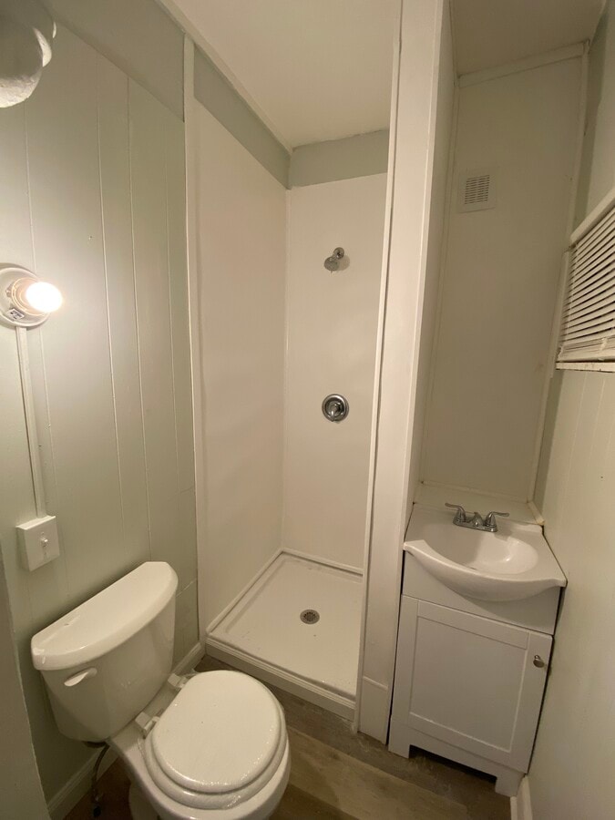 Photo - 506 Maple St Unit 1