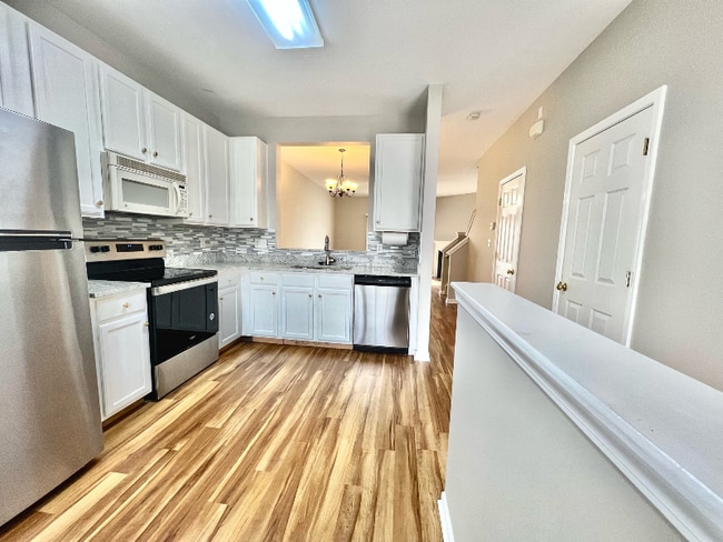 Photo - 2852 Summergrove Ct