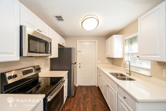 Photo - 8444 Fury Dr