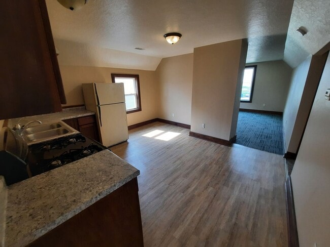 Photo - 1523 Des Moines St Unit 1523-2