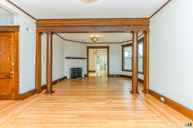 Building Photo - 27 Hubinger St Unit 2