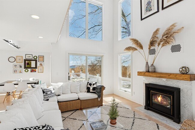 Photo - 845 Budds Pond Rd