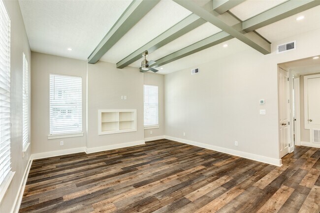 Photo - 3228 Avenue R
