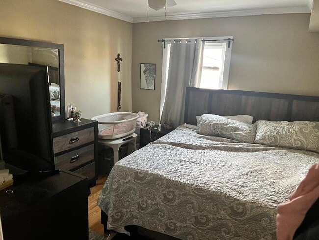 Photo - 3239 Damen N Ave Unit 2