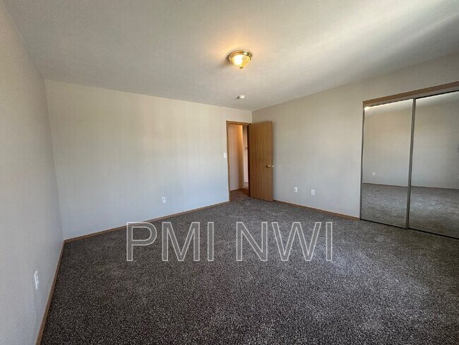 Photo - 1510-1516-1516 W 86th Ln Unit 1516 W 86th Ln