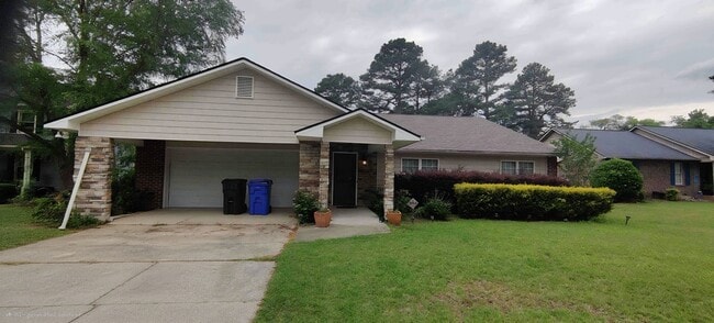 Building Photo - 399 Admiral Dr